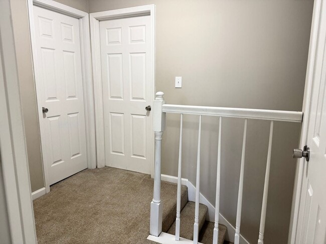 Building Photo - Two Story Home