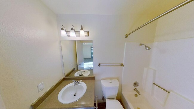 Bathroom - La Salle Apartments