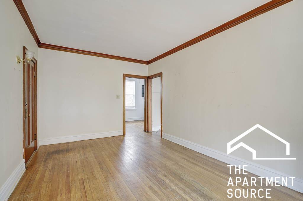 Building Photo - 4830 W Addison St