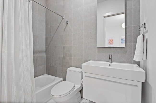 Building Photo - 1823 W Race Ave