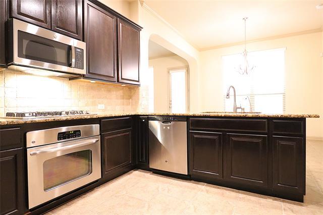 Building Photo - 2467 Embleton Dr