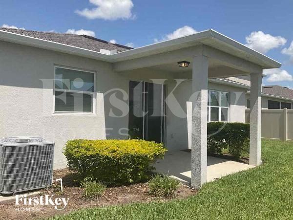 Building Photo - 14291 Seranoa Dr