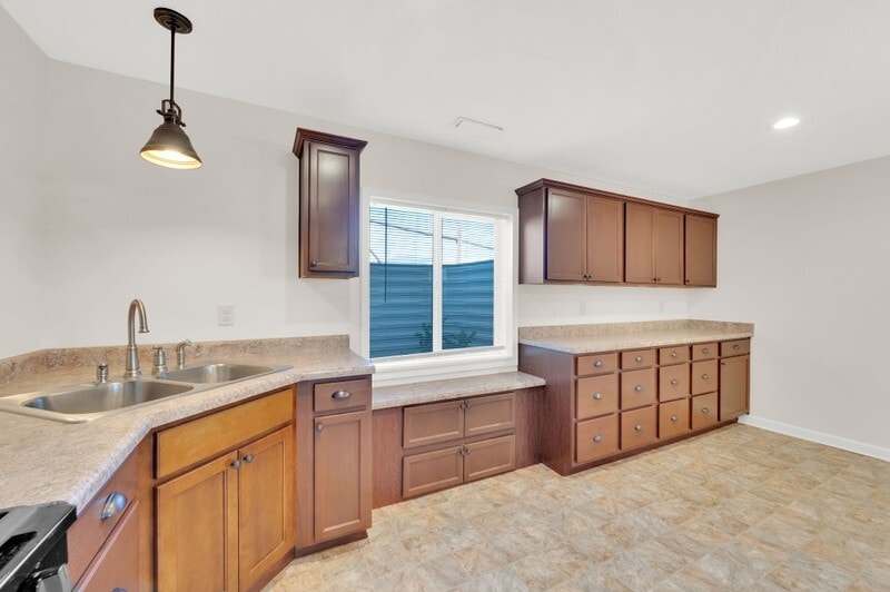 Building Photo - 7246 W Juniper Tree Cove