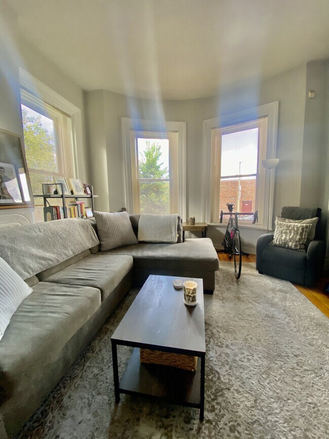 Building Photo - 1 Centre Street Ter