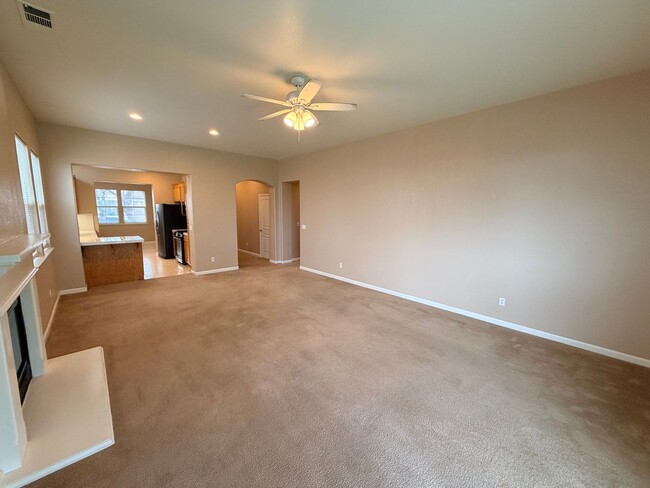 Building Photo - 1146 Oatgrass Way