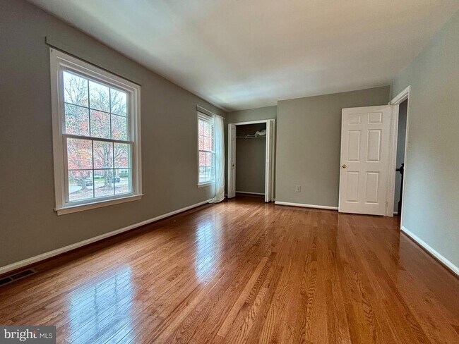 Building Photo - 9004 Mulvaney Ct