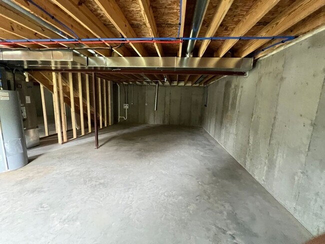 Building Photo - Newer Home in Lake Labadie Subdivision