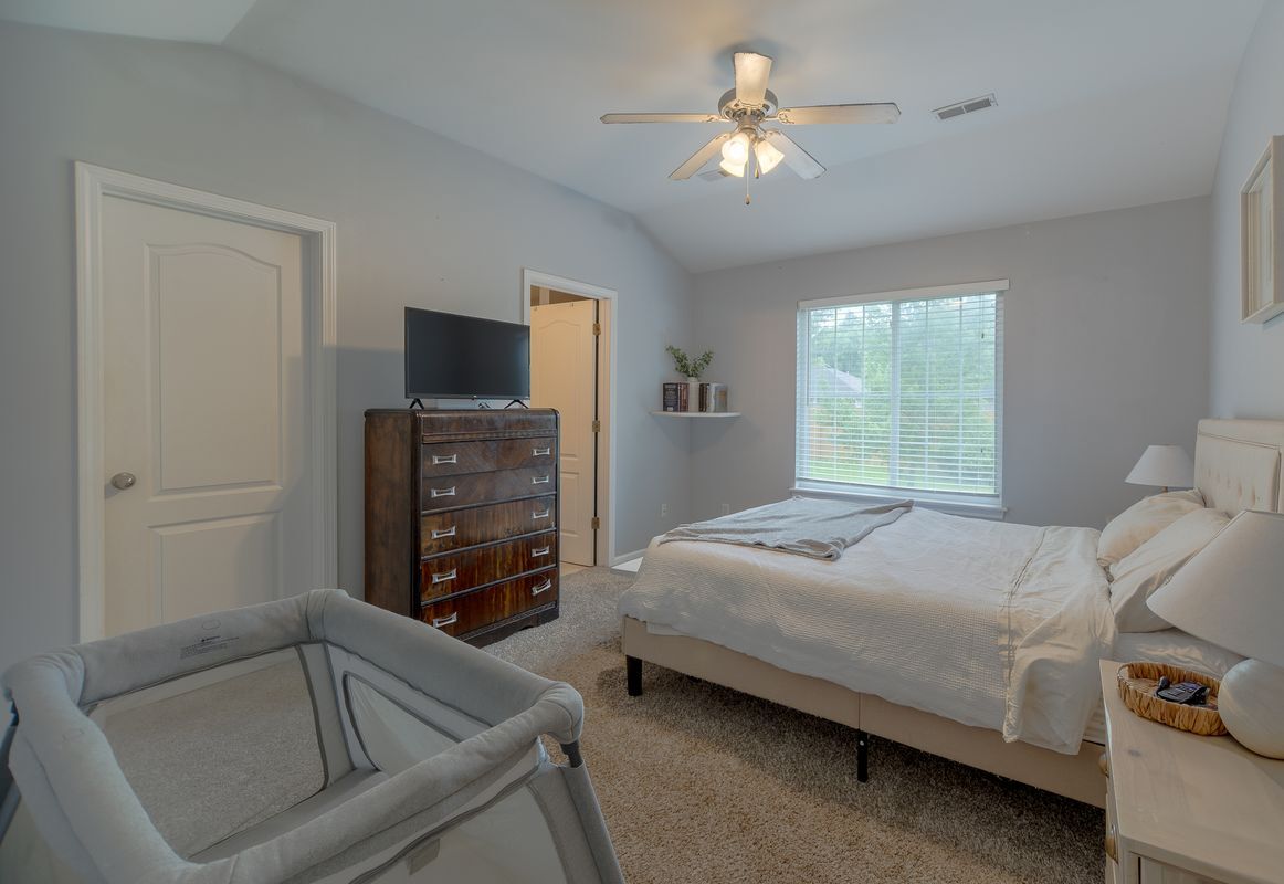 Building Photo - 5104 Opal Dr