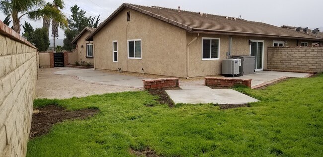 Building Photo - 23205 Faisan Ct