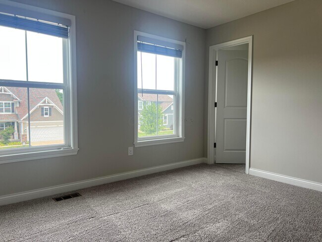 Building Photo - 8739 Cedar Brook St