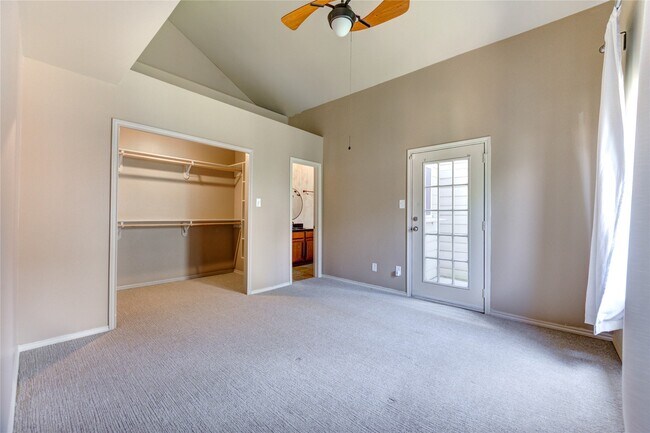 Building Photo - 2023 Gentryside Dr