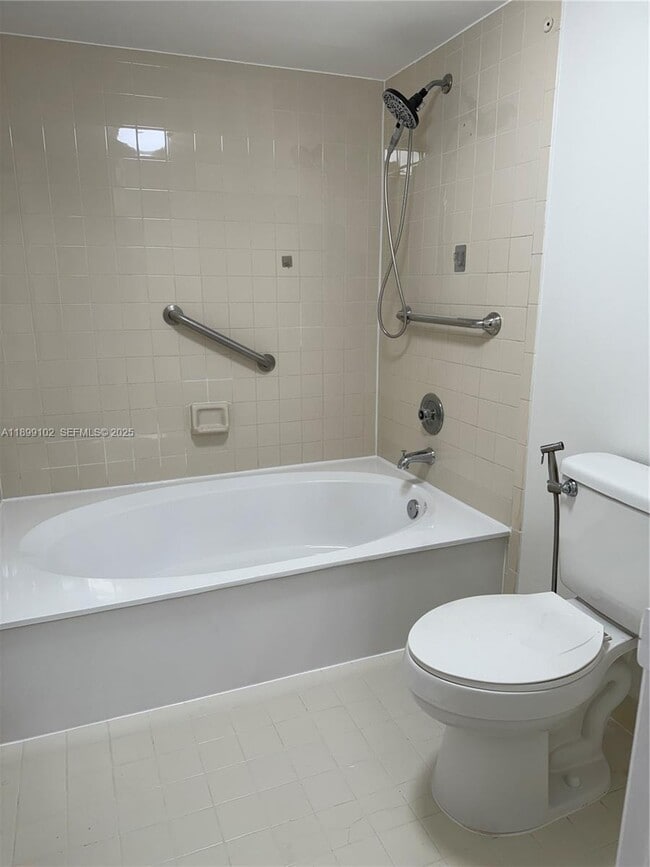 Building Photo - 14362 SW 96th Ln