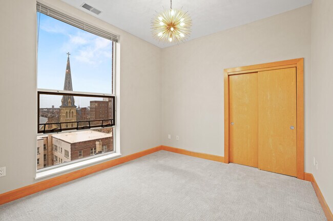 Building Photo - 1111 N Marshall St