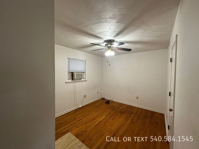 Building Photo - 3726 New Spring Branch Rd SE