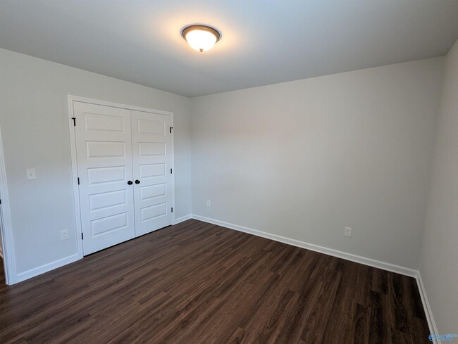 Building Photo - 124 Varina Dr