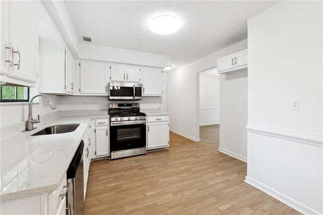Building Photo - 476 Brookfield Way