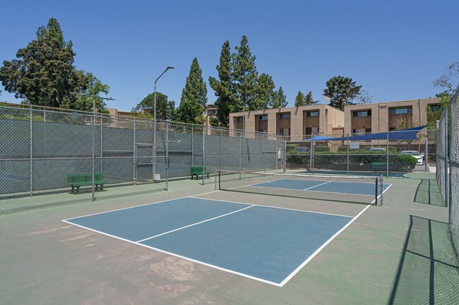 Building Photo - 1Bed/1Bath Single Story Condo in La Mesa w...