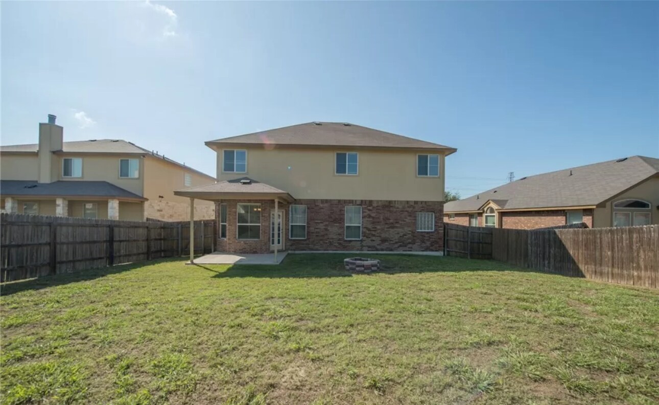 Building Photo - 3403 Cricklewood Dr