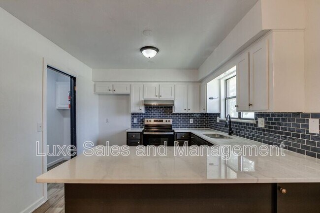 Building Photo - 612 NW 139th St