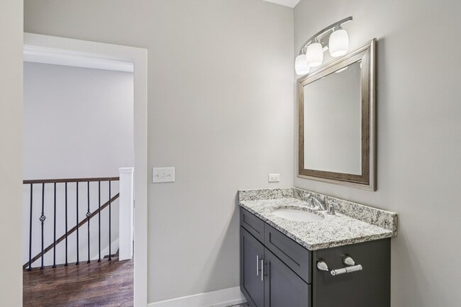 Building Photo - 3516 W Hirsch St