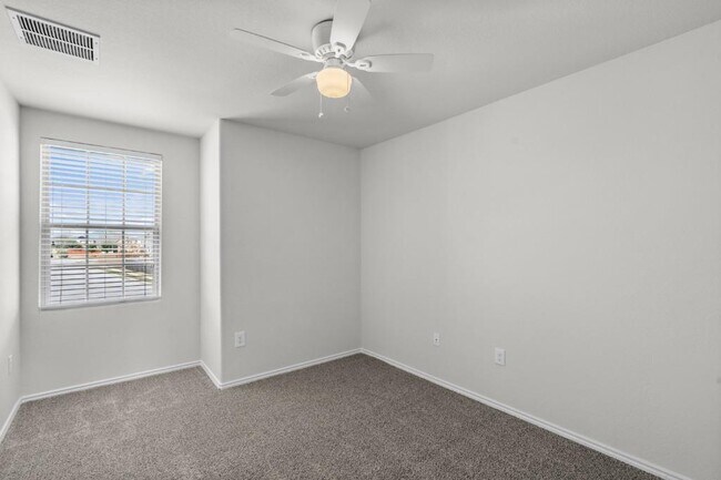 Building Photo - 10116 Gertrudis Lp