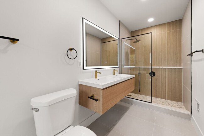 Building Photo - DC1026