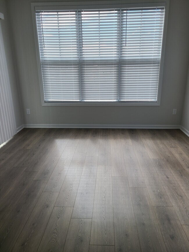 Building Photo - 4113 Pegasus Pkwy