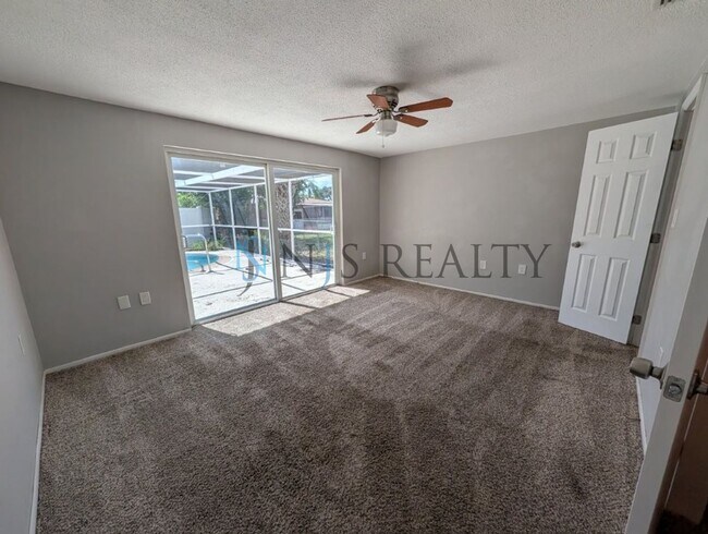 Building Photo - 1203 Maybury Dr