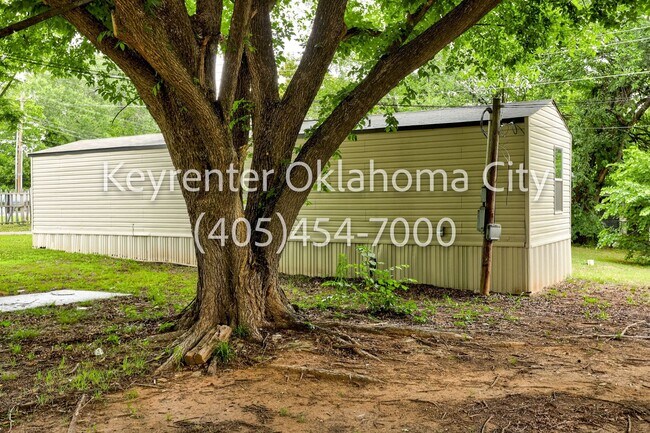 Building Photo - Spacious 2BD/1BTH Home In OakRidge Village In Spencer