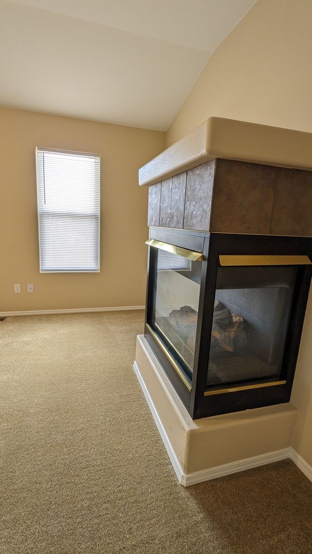Building Photo - TWO STORY WITH FINISHED WALKOUT BASEMENT A...