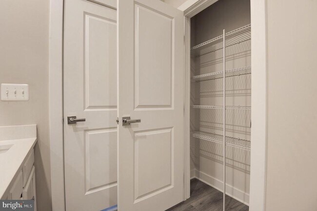 Building Photo - 12875 Mosaic Pk Wy