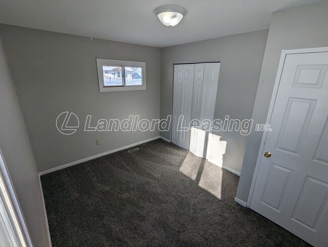 Building Photo - Updated 3-Bedroom Homewood Ranch with Garage