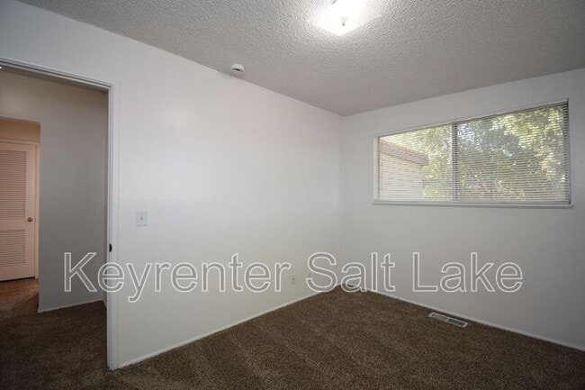 Building Photo - 6758 S 100 E