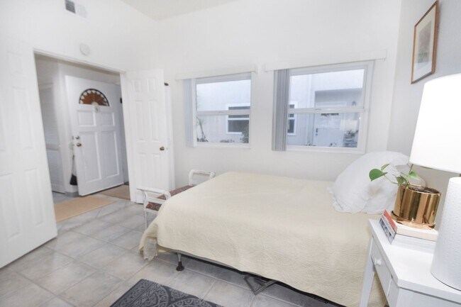 Building Photo - Long Term, Unfurnished Rental in Imperial ...