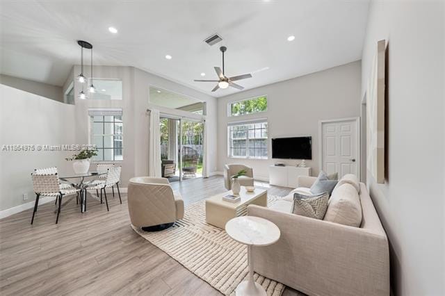 Building Photo - 2587 Jardin Ct