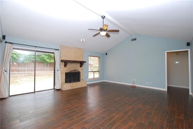 Building Photo - 11724 Running Fox Trail
