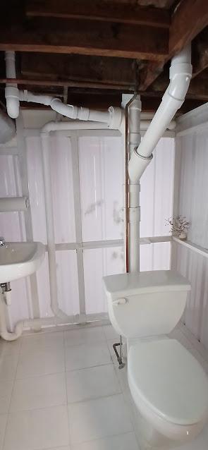 Building Photo - 923 NE 2nd St