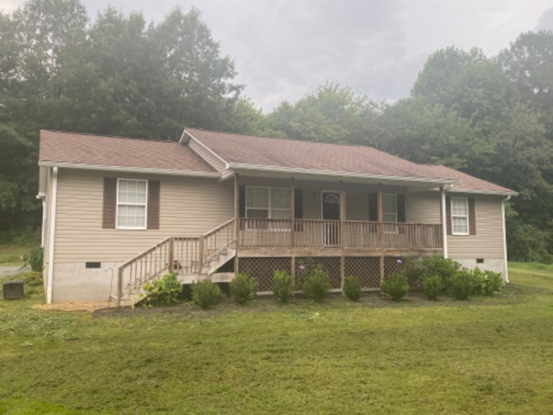 Primary Photo - 4201 Logan Rd