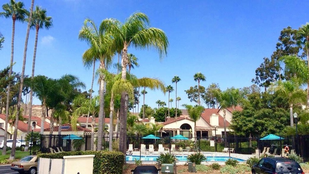 Your new hangout - 3151 Vista Mar