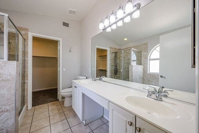 Building Photo - 3 Bed, 2 bath single level home in great Chandler location.