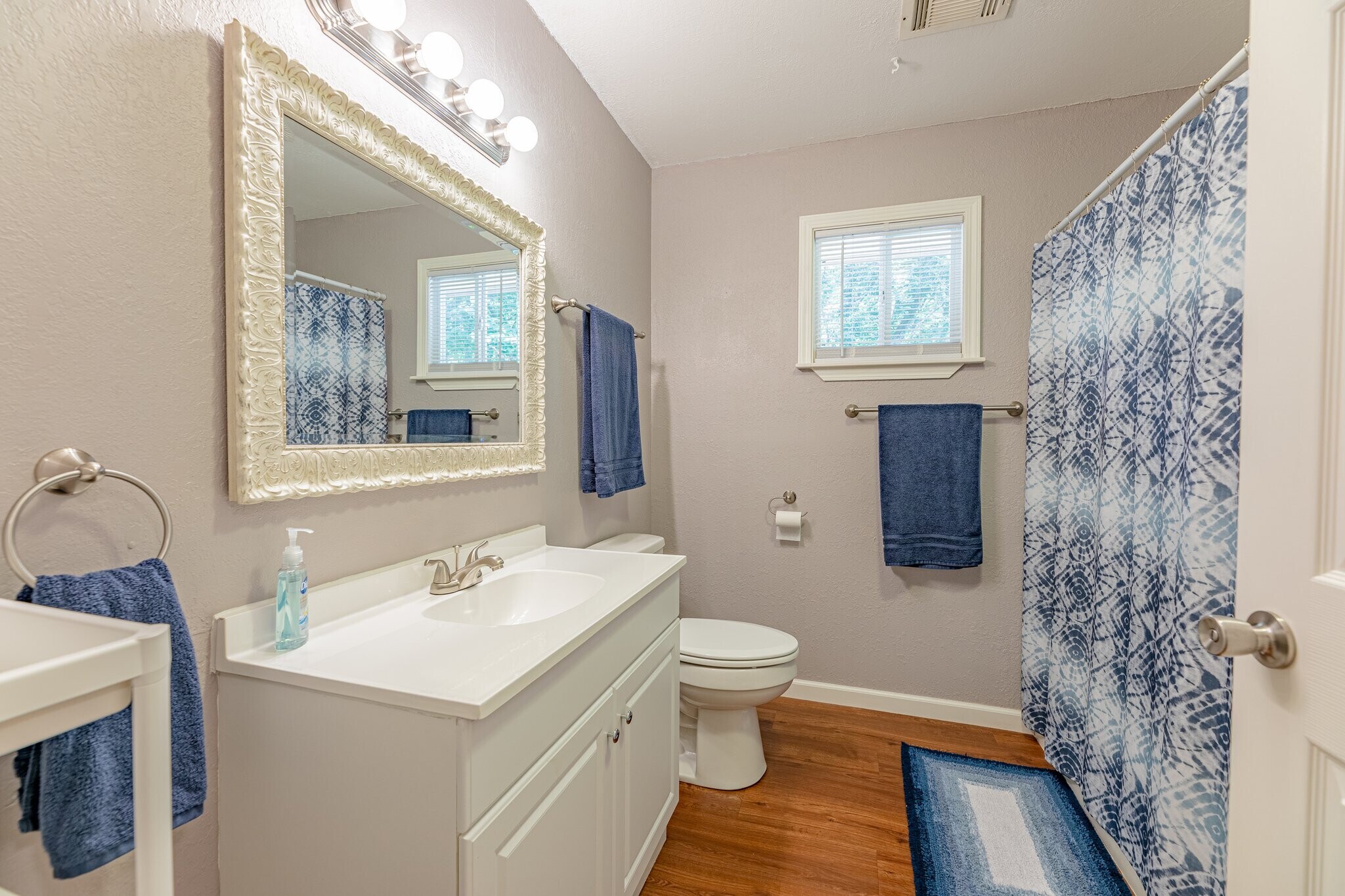 Building Photo - 19 Evesham Ln