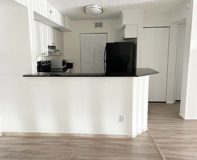 Building Photo - 8245 Ibis Club Dr