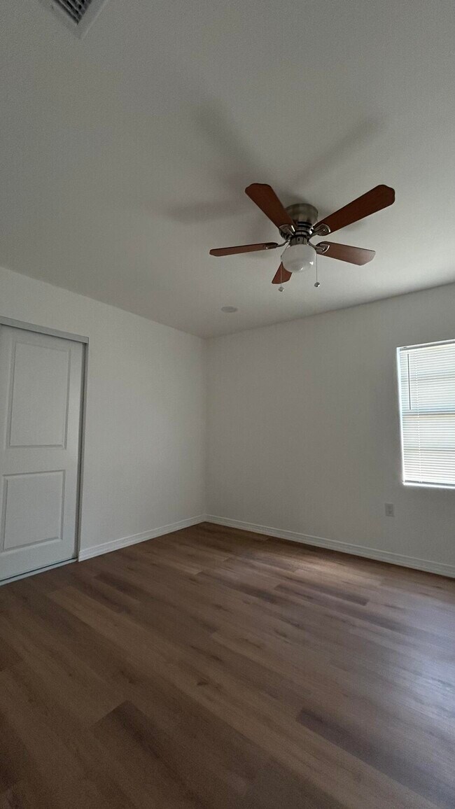 Building Photo - 1601 N 17th St