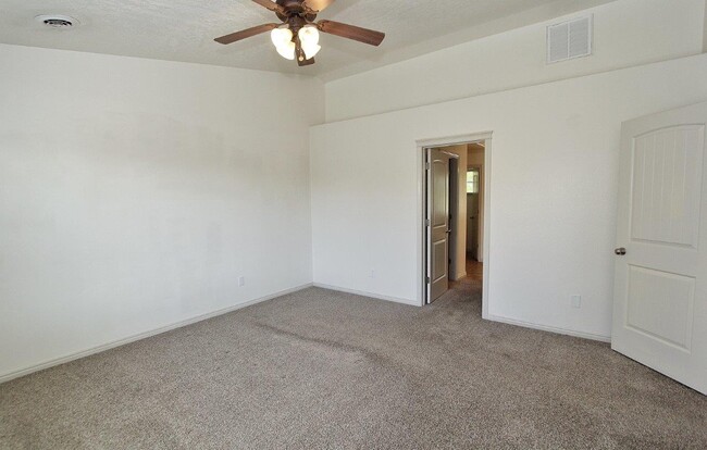 Building Photo - 2047 S Ice Bear Way