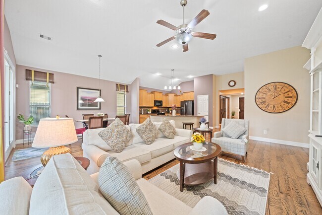 Building Photo - 16514 Sheffield Run Dr