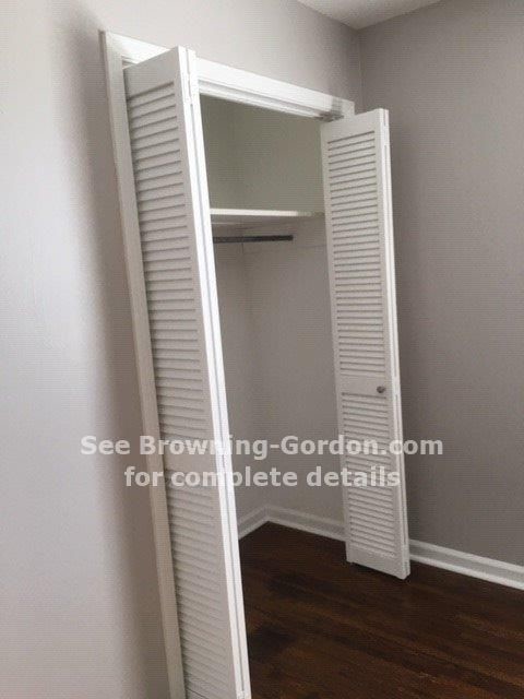 Building Photo - Two Bedroom Duplex in the Belle Meade Area