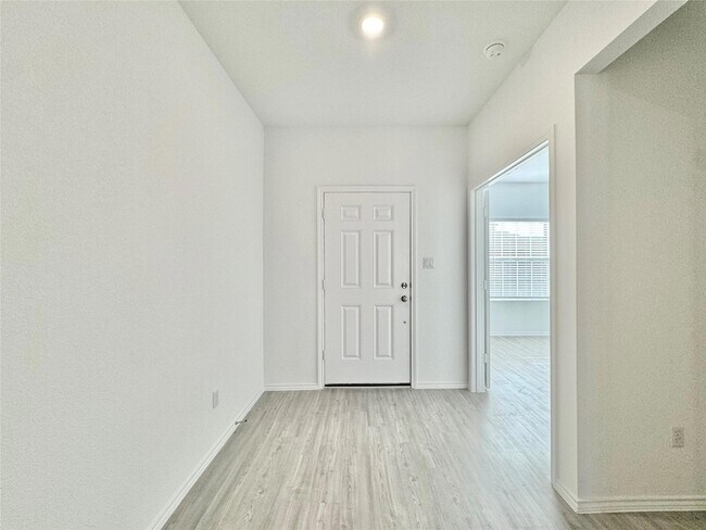 Building Photo - 1316 Acorn Oak Dr
