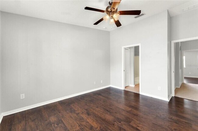 Building Photo - Dream Townhome is Beautiful Sanford Florida