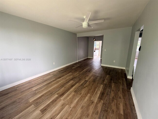 Building Photo - 1140 98th St