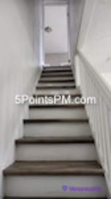 Building Photo - 9804 Miles Ave